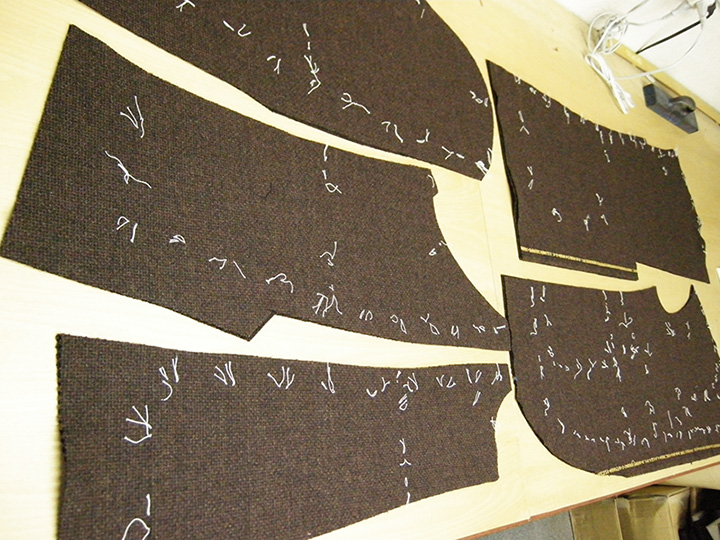 カッティング1508302