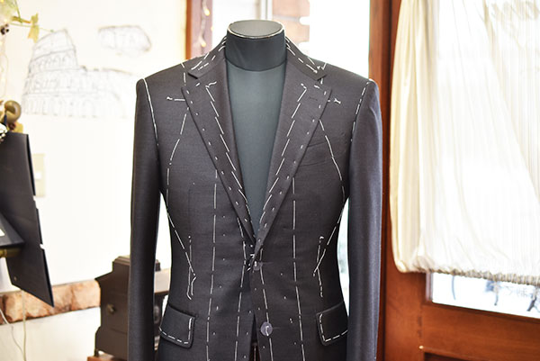 フルオーダースーツ　オーダーメイドスーツ　テーラーダンディ