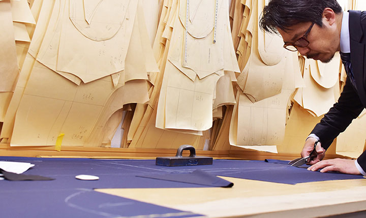 フルオーダースーツ大阪　ビスポークテーラーダンディ　店主の池原