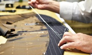 フルオーダースーツの仮縫いお仕立て　テーラーダンディ　大阪