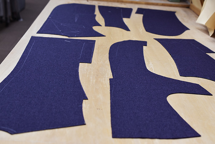 ロロピアーナ ツイードを裁断した各パーツ(オーダージャケット 仕立て工程)